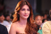 Shruti Hassan Latest Pictures
